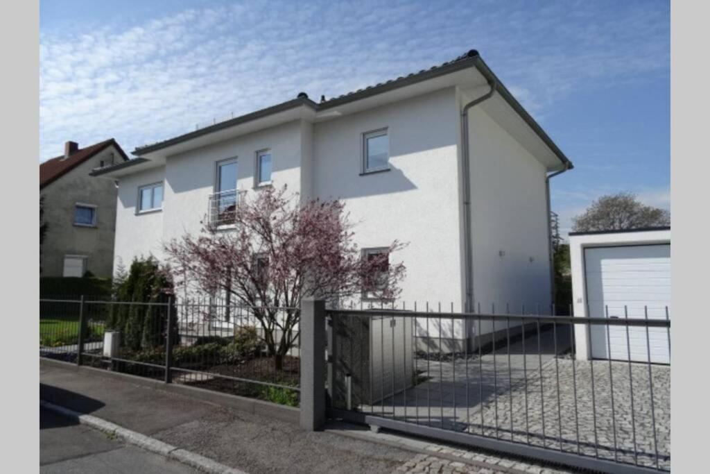 Grosszuegige,Zetrumsnahe Wohnung Drezda Kültér fotó
