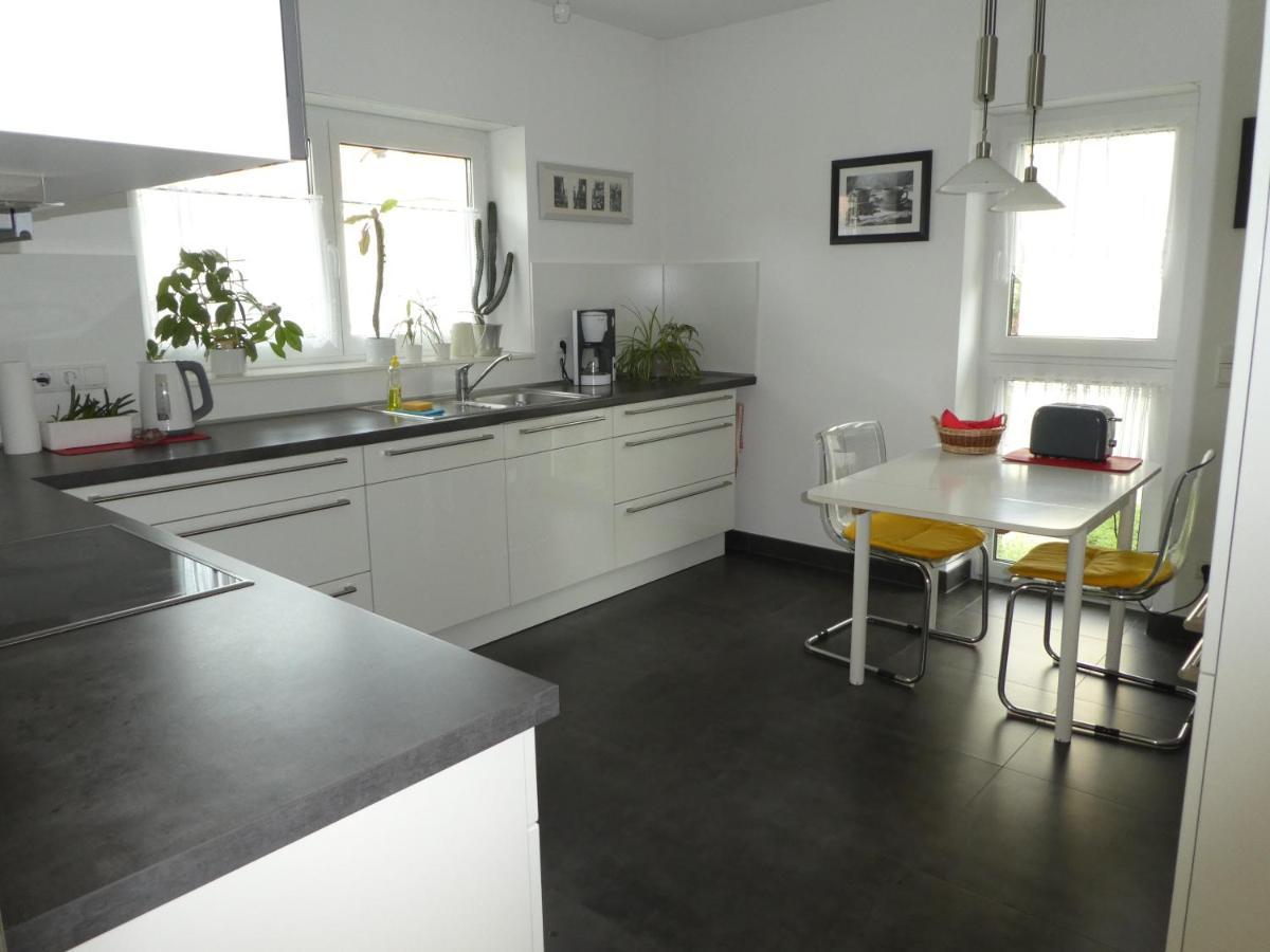 Grosszuegige,Zetrumsnahe Wohnung Drezda Kültér fotó